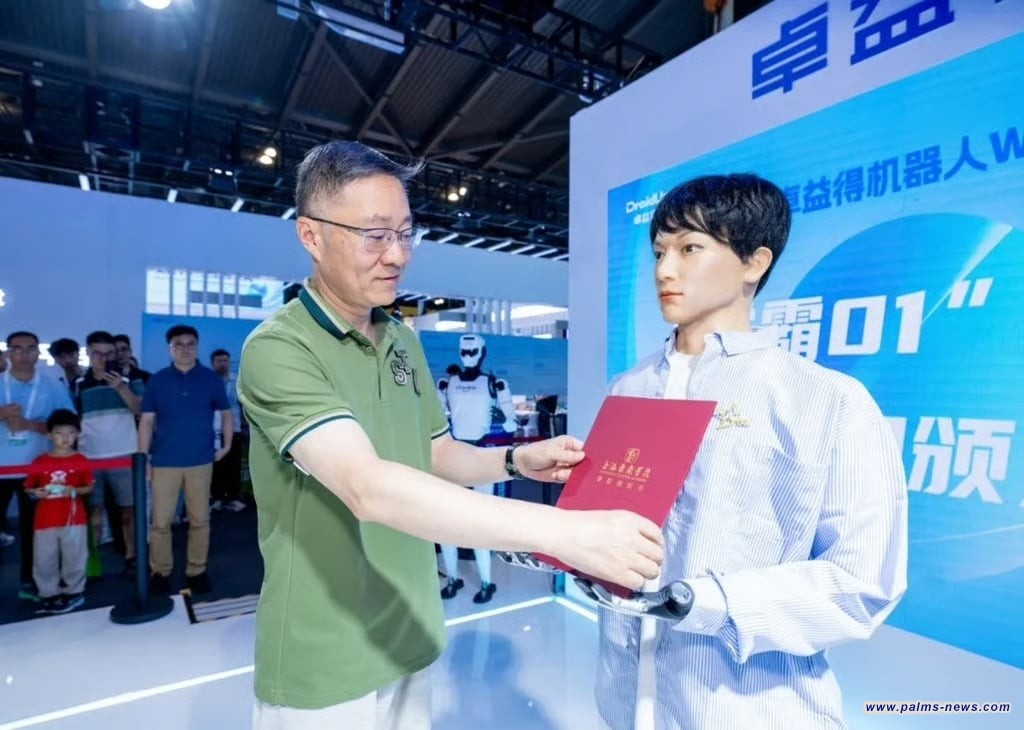 روبوت يلتحق ببرنامج دراسات عليا في جامعة صينية